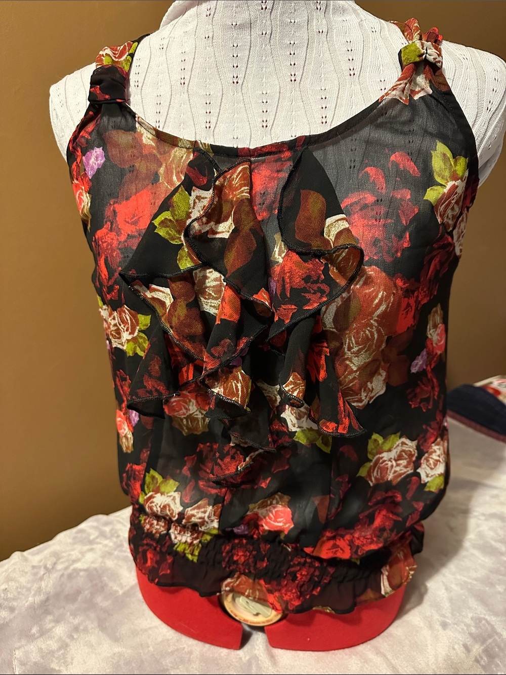 Y2K Vintage Mesh Floral Ruffle Sleeveless Blouse - Black with Red Floral Print